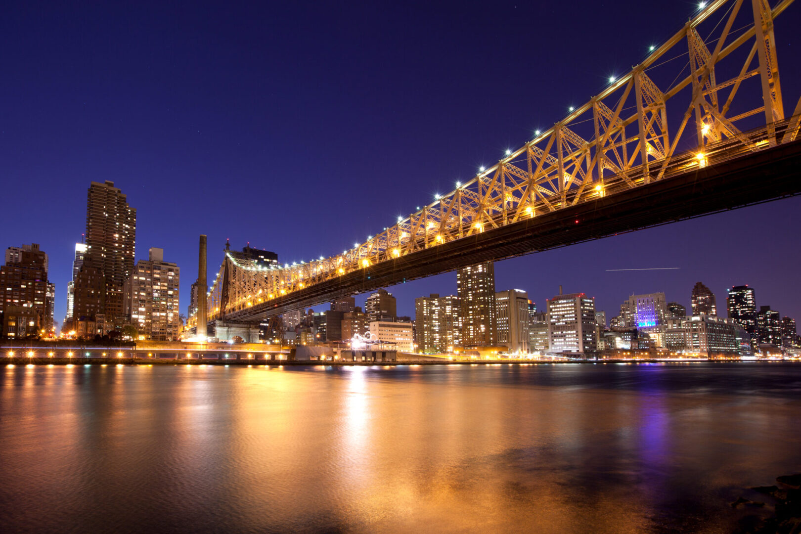 Queensboro Bridge over the East River and Upper East Side, Manhattan, New York City, NY, USA